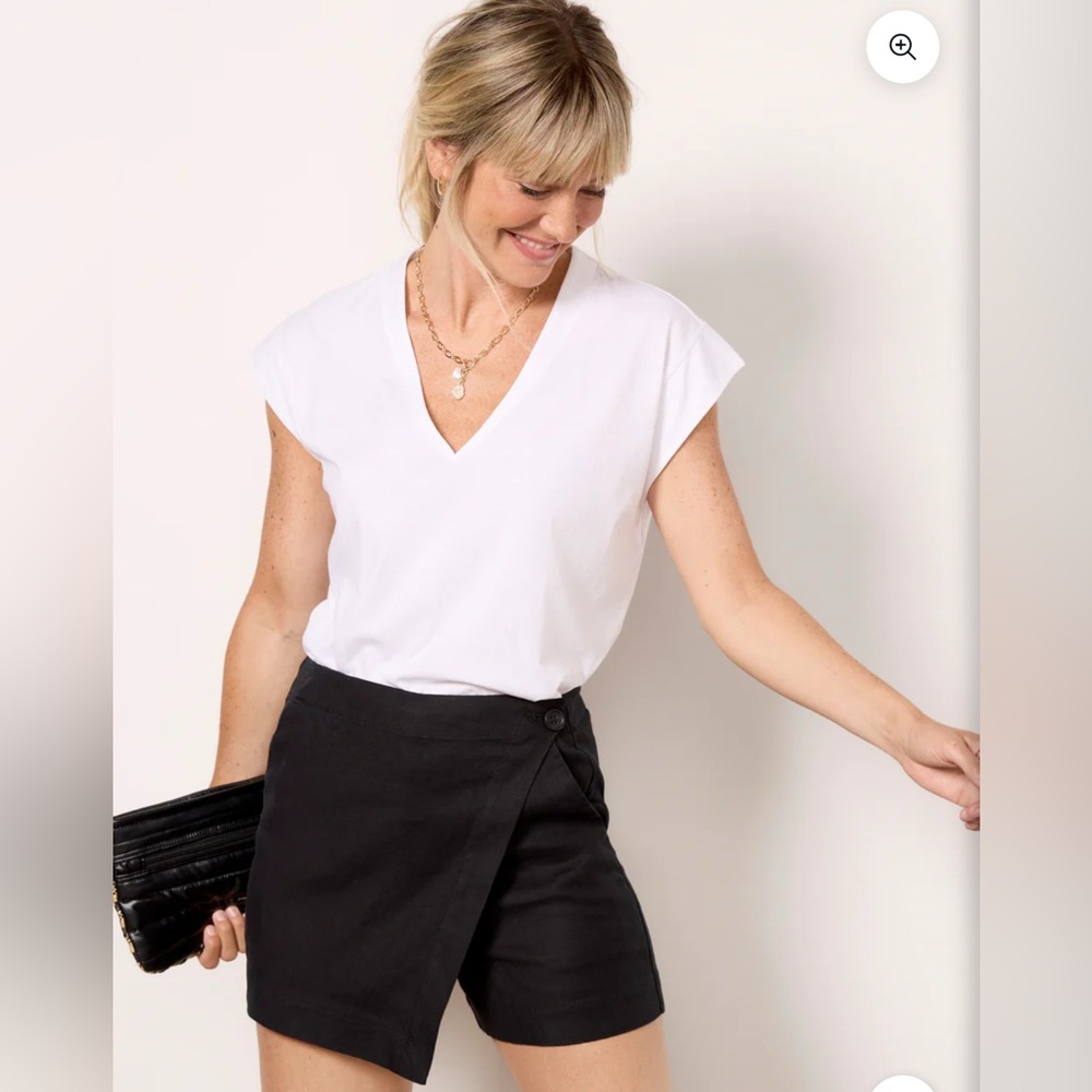 Frame Le Mid Rise V-Neck T-Shirt Sleeveless in White Women’s Size X-Small